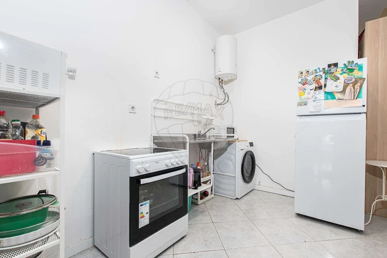 Loja para Venda em Cacém e São Marcos Foto 10