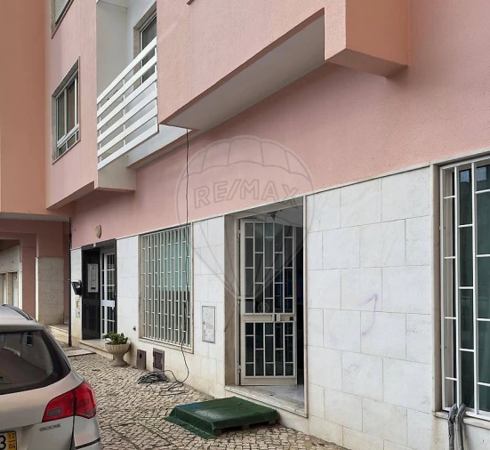 Loja para Venda em Cacém e São Marcos Foto 1