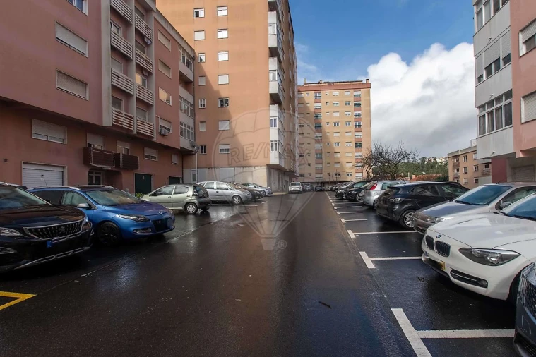Loja para Venda em Cacém e São Marcos Foto 18