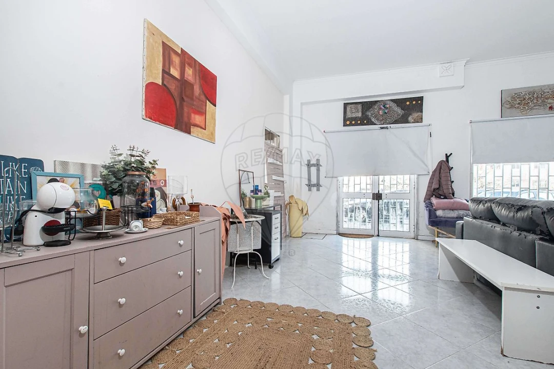 Loja para Venda em Cacém e São Marcos Foto 12