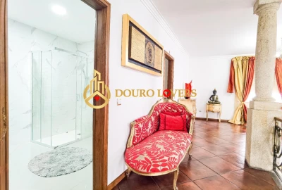 Moradia T4 para Venda em Ferreira