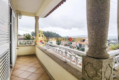 Moradia T4 para Venda em Ferreira