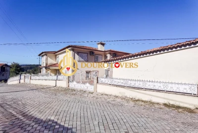 Moradia T4 para Venda em Ferreira