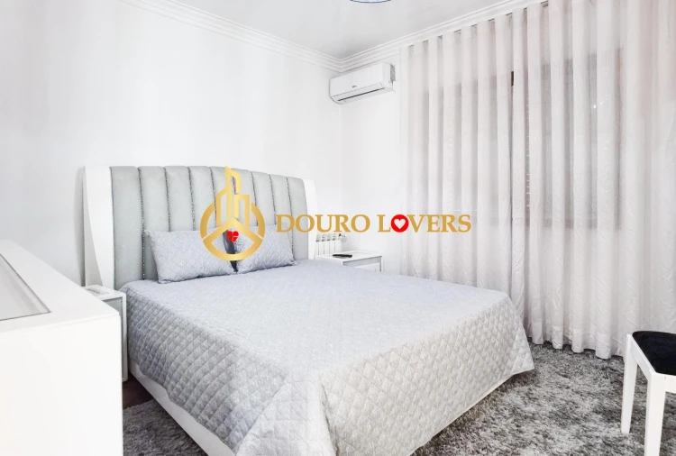 Moradia T4 para Venda em Ferreira Foto 31