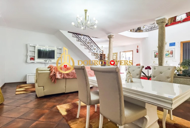 Moradia T4 para Venda em Ferreira Foto 6