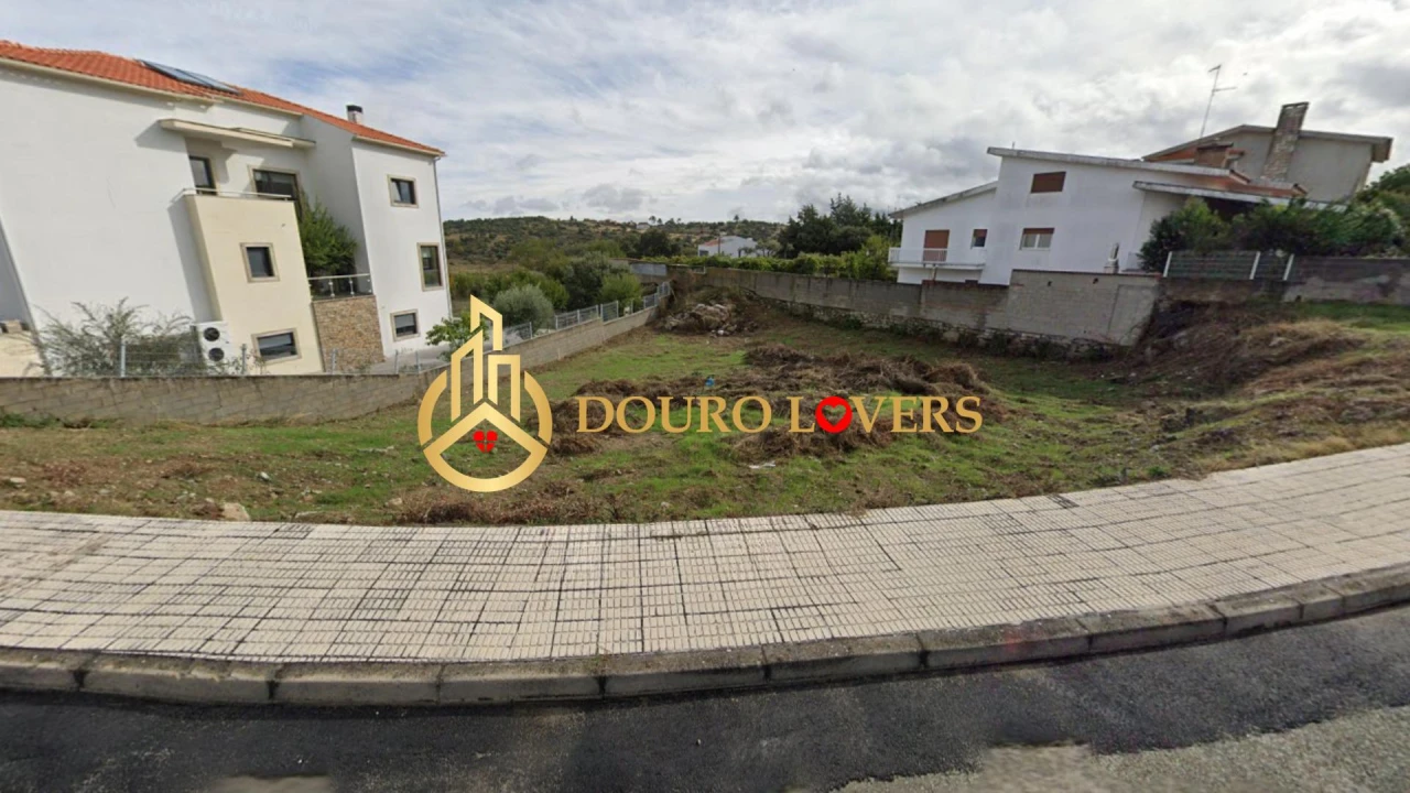Terreno para Venda em Miranda do Douro Foto 5