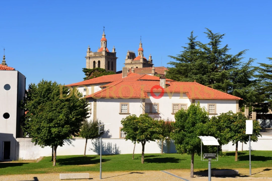 Terreno para Venda em Miranda do Douro Foto 9