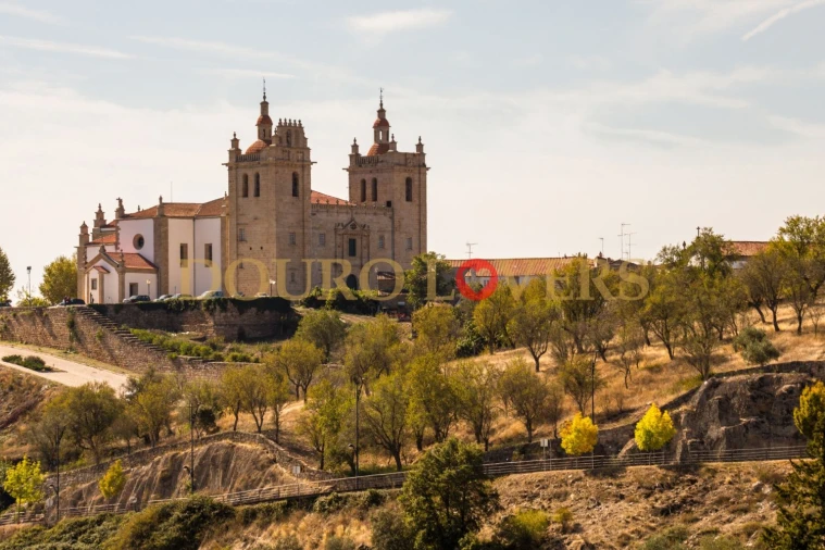 Terreno para Venda em Miranda do Douro Foto 8