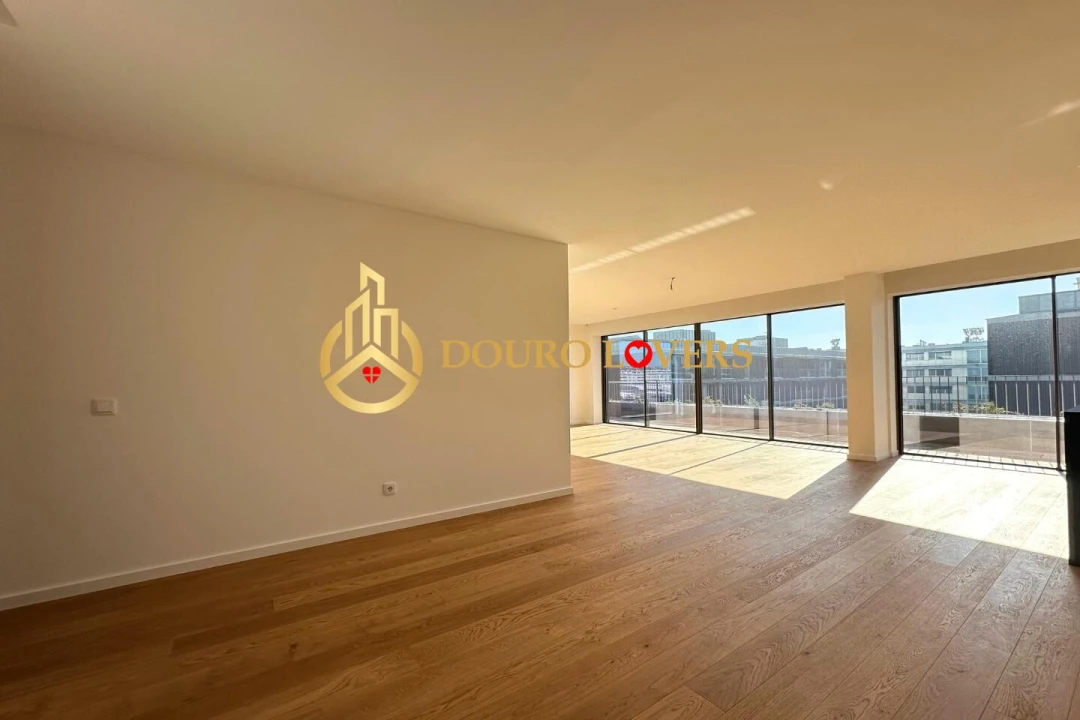 Apartamento T4 para Venda em Matosinhos e Leça da Palmeira Foto 8