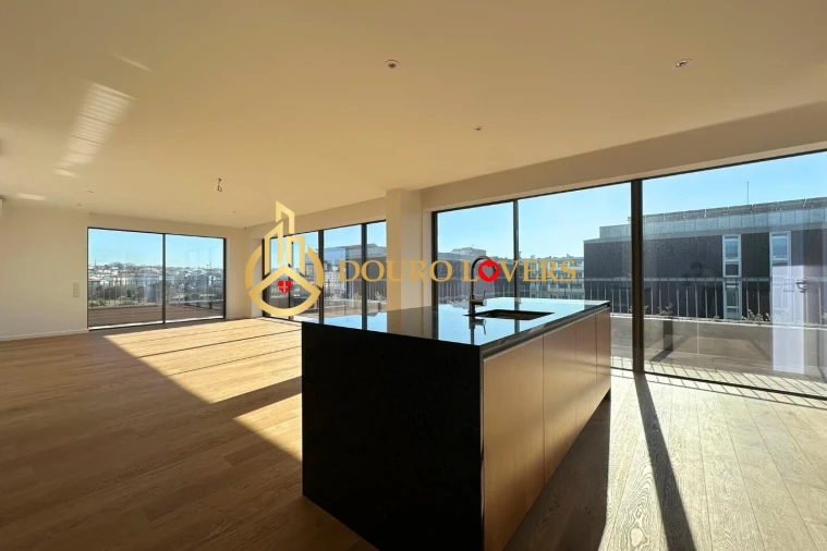 Apartamento T4 para Venda em Matosinhos e Leça da Palmeira Foto 11