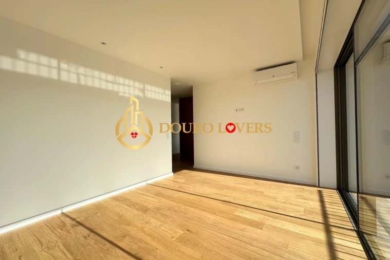 Apartamento T4 para Venda em Matosinhos e Leça da Palmeira Foto 27