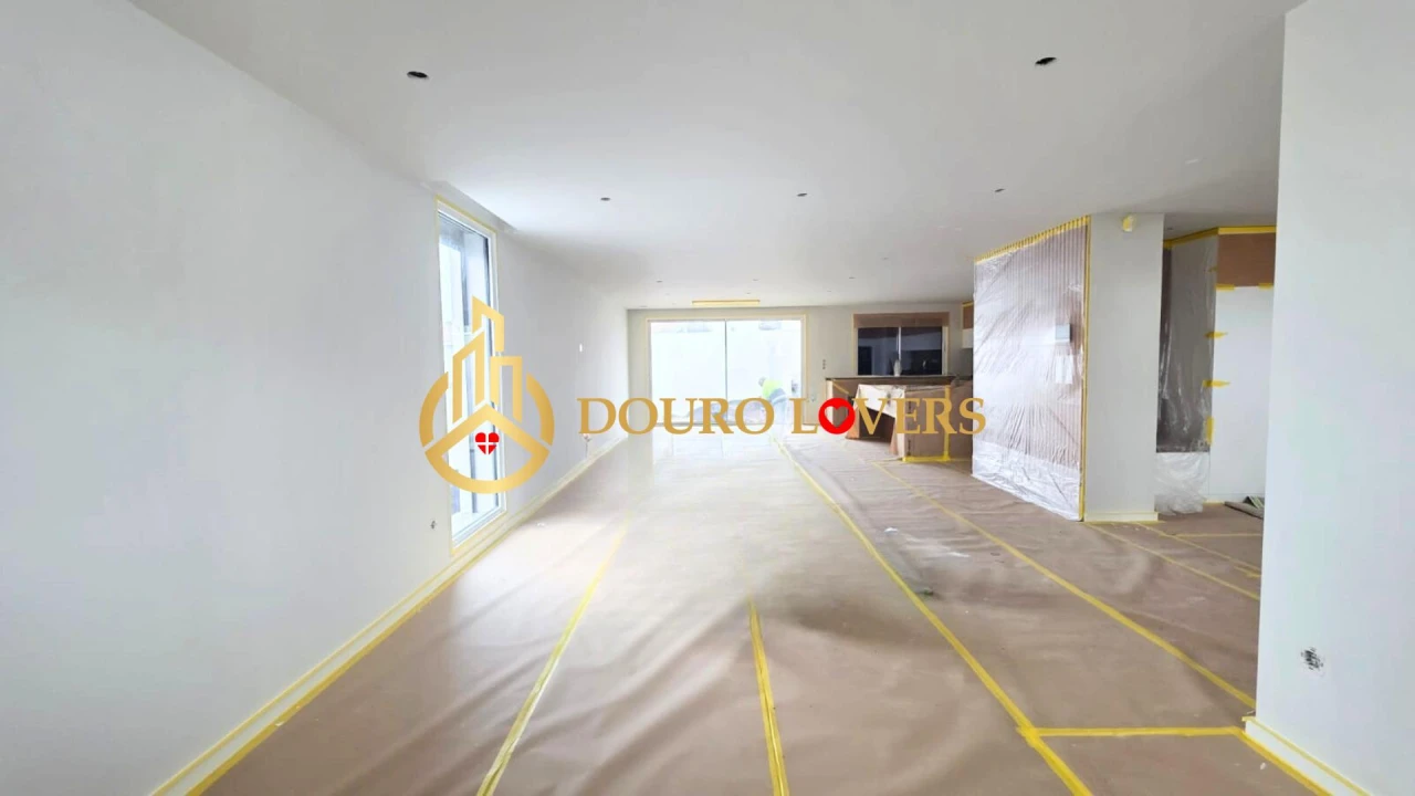 Moradia T4 para Venda em Aguas Santas Foto 5