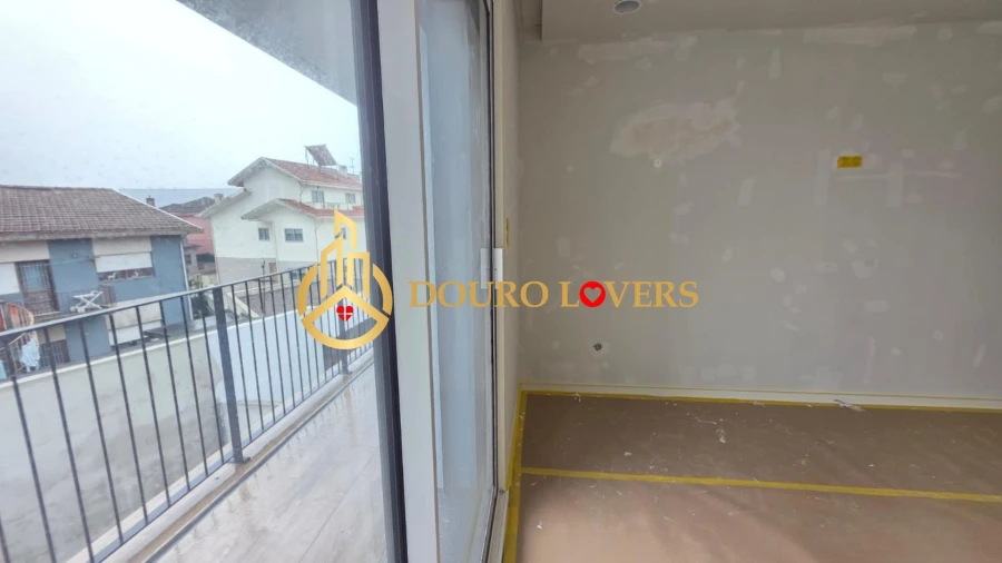 Moradia T4 para Venda em Aguas Santas Foto 17