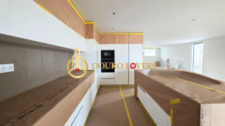 Moradia T4 para Venda em Aguas Santas Foto 8