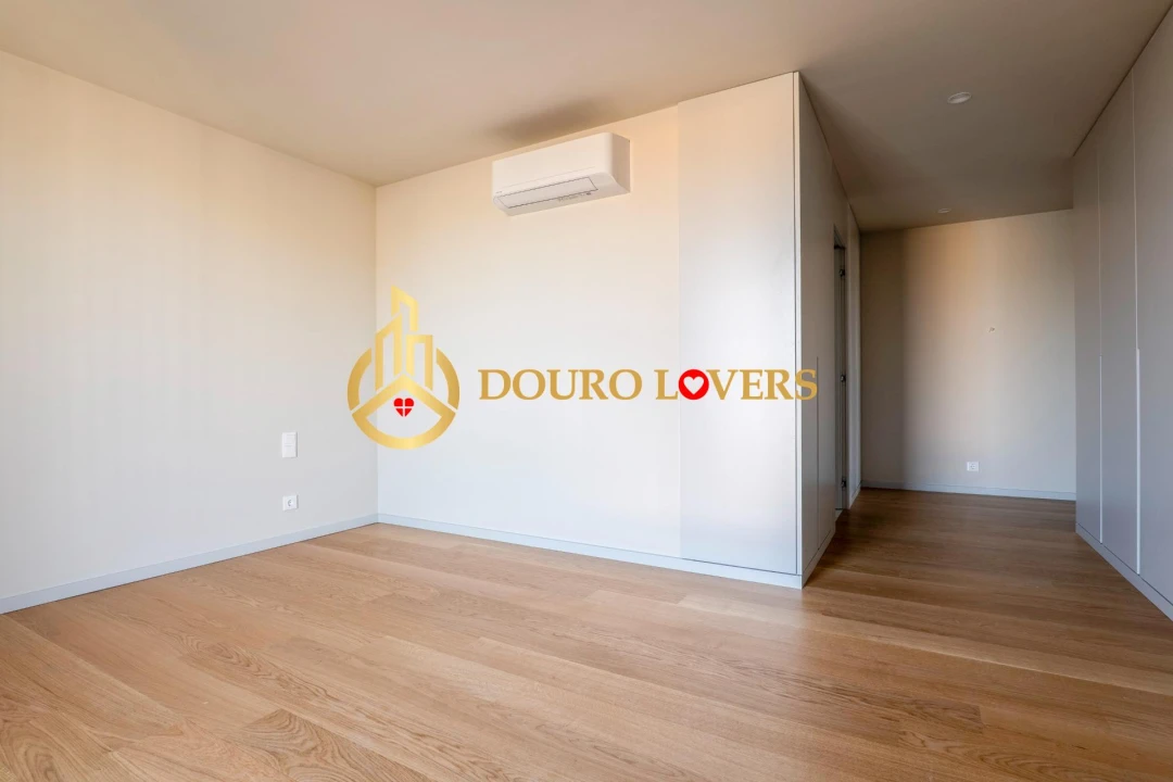 Apartamento T3 para Venda em Santa Marinha e São Pedro da Afurada Foto 10