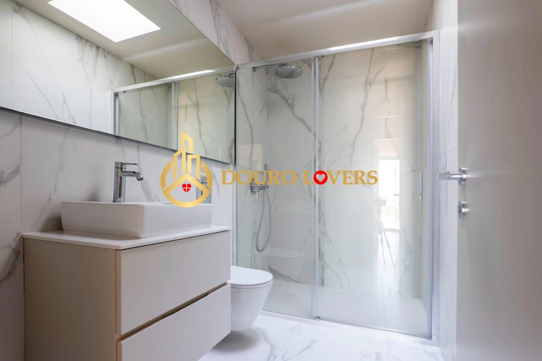 Apartamento T3 para Venda em Santa Marinha e São Pedro da Afurada Foto 10