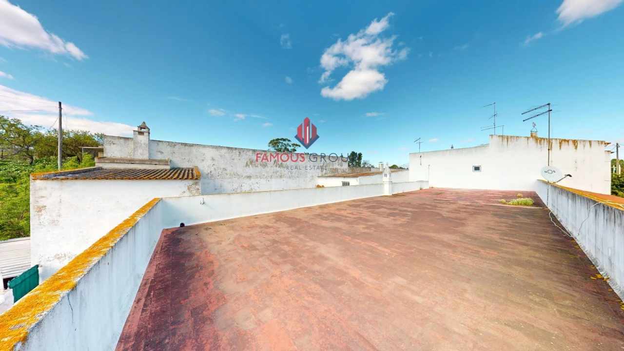 Moradia T6 para Venda em Estômbar e Parchal Foto 17