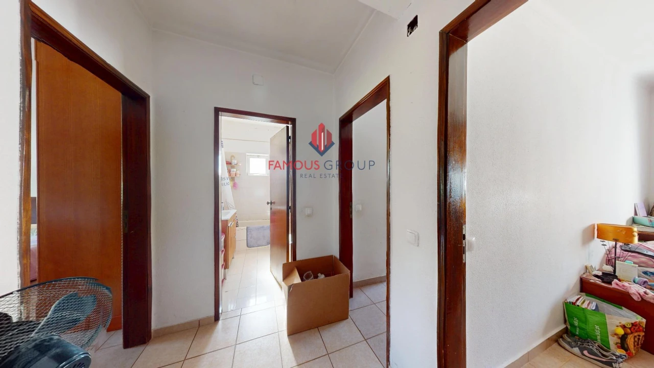 Moradia T6 para Venda em Estômbar e Parchal Foto 25
