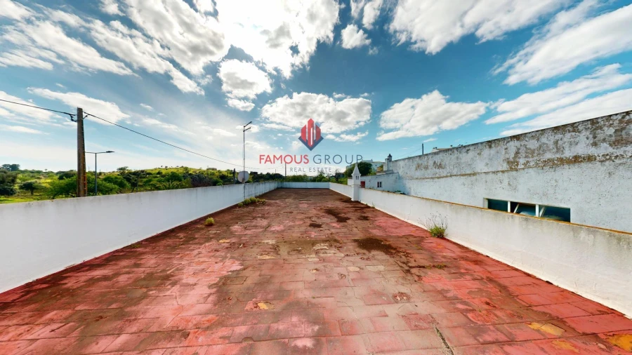 Moradia T6 para Venda em Estômbar e Parchal Foto 14