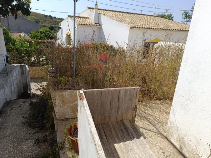 Moradia T1 para Venda em Vila do Bispo e Raposeira Foto 4