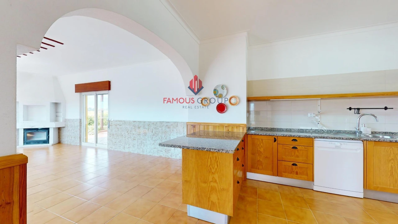 Moradia T7 para Venda em Alvor Foto 10