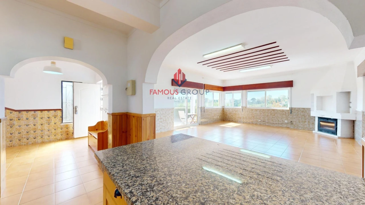 Moradia T7 para Venda em Alvor Foto 12