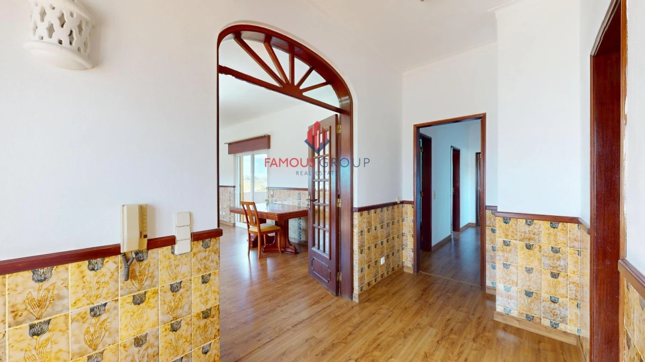 Moradia T7 para Venda em Alvor Foto 17