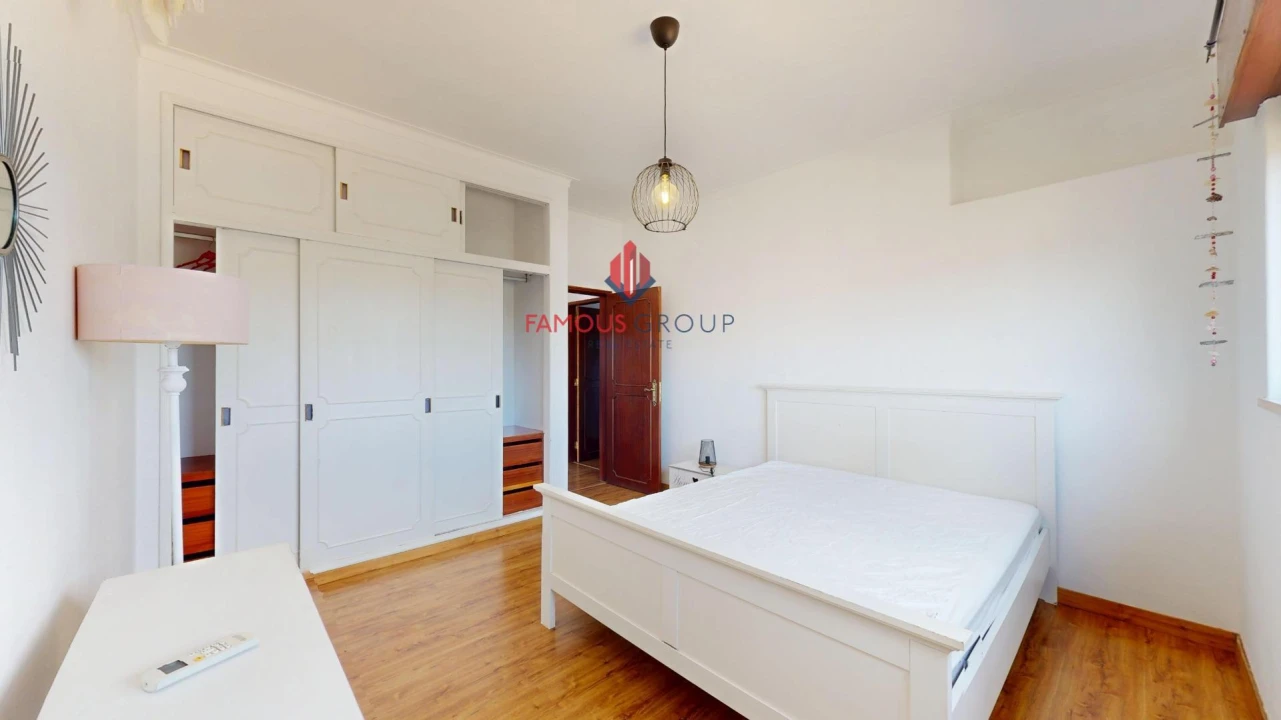 Moradia T7 para Venda em Alvor Foto 33