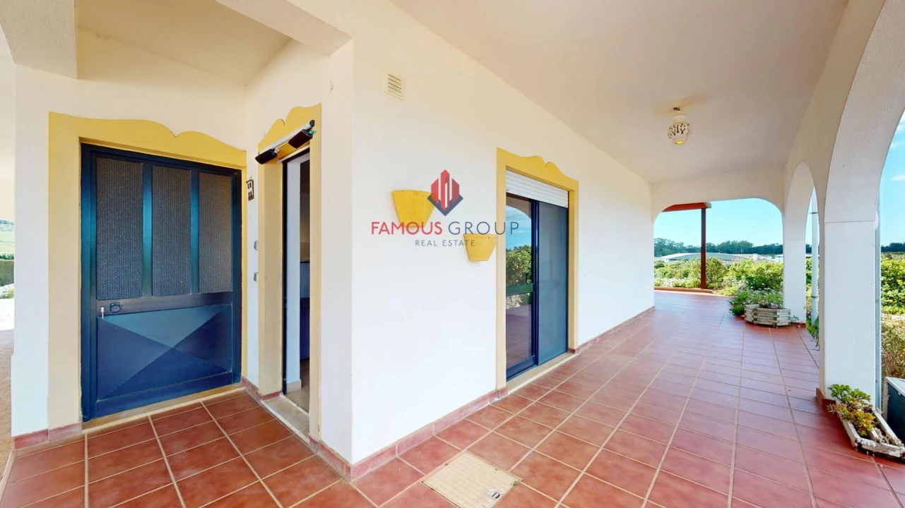 Moradia T7 para Venda em Alvor Foto 44