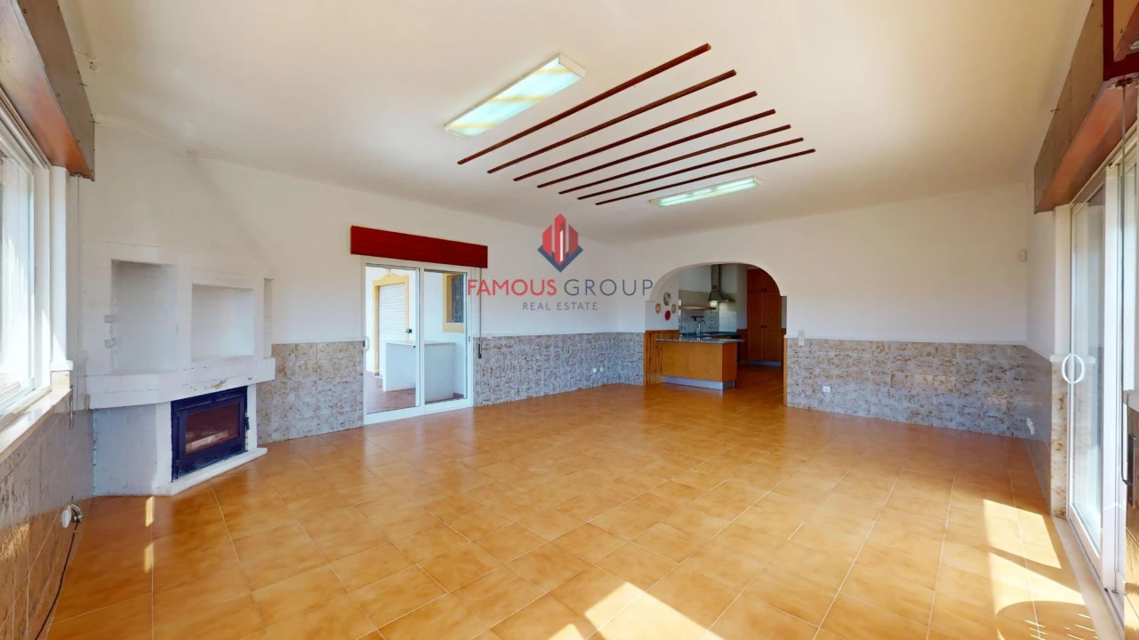 Moradia T7 para Venda em Alvor Foto 6