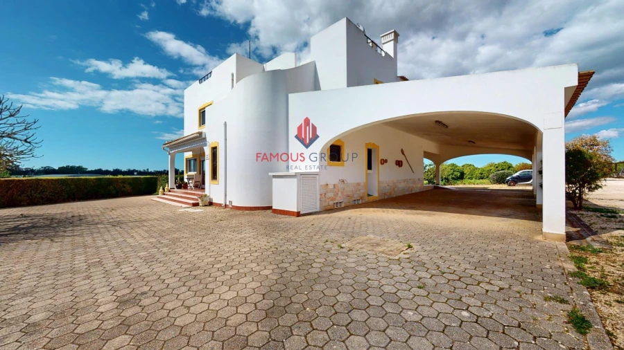 Moradia T7 para Venda em Alvor Foto 42