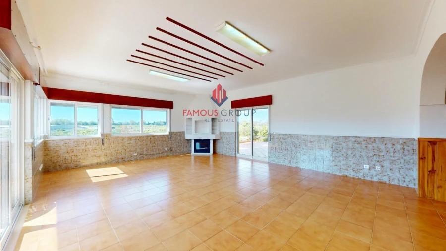 Moradia T7 para Venda em Alvor Foto 5