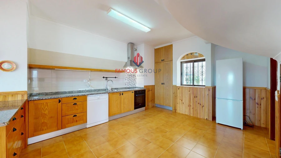 Moradia T7 para Venda em Alvor Foto 9