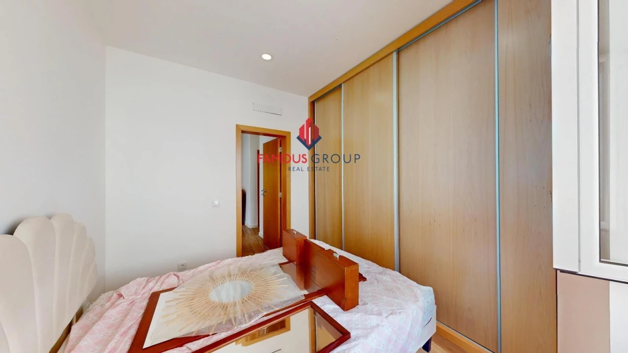 Moradia T4 para Venda em Mexilhoeira Grande Foto 14