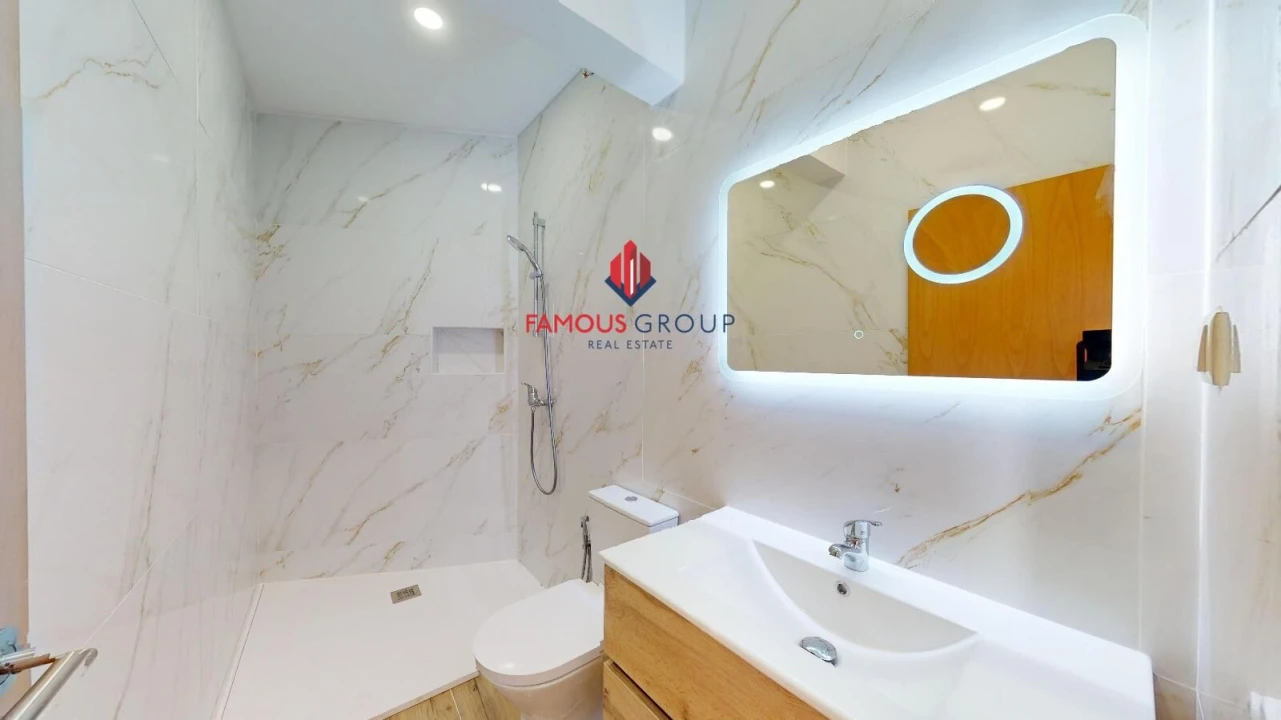 Moradia T4 para Venda em Mexilhoeira Grande Foto 16