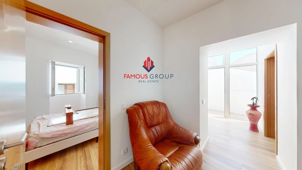 Moradia T4 para Venda em Mexilhoeira Grande Foto 24