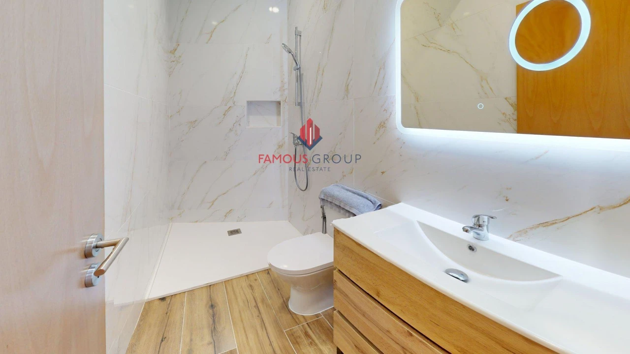 Moradia T4 para Venda em Mexilhoeira Grande Foto 34