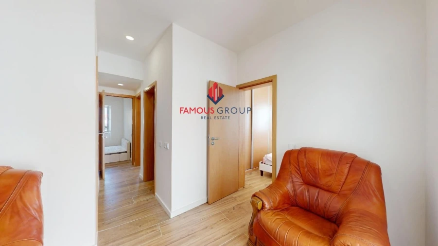 Moradia T4 para Venda em Mexilhoeira Grande Foto 12