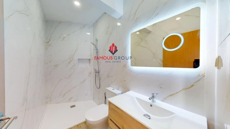 Moradia T4 para Venda em Mexilhoeira Grande Foto 16