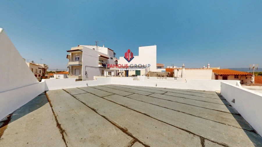 Moradia T4 para Venda em Mexilhoeira Grande Foto 17