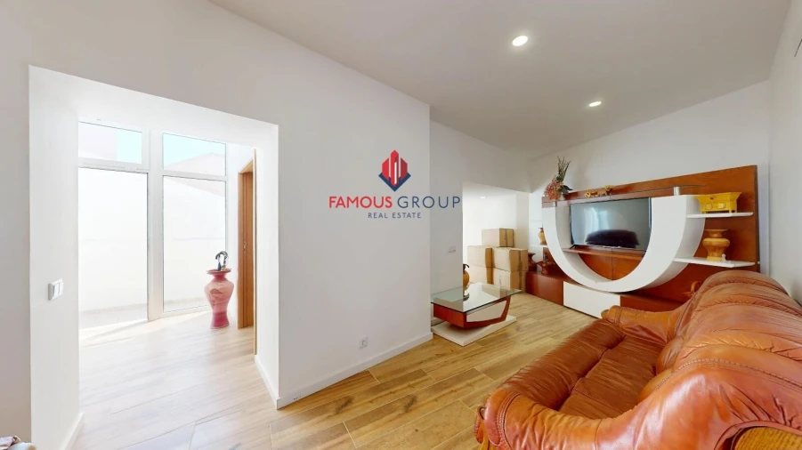 Moradia T4 para Venda em Mexilhoeira Grande Foto 25