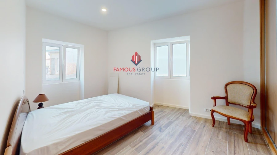 Moradia T4 para Venda em Mexilhoeira Grande Foto 44