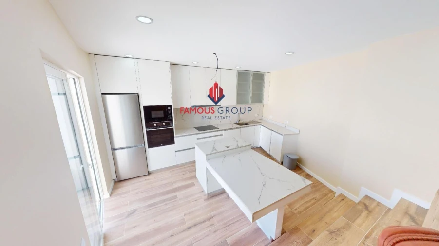 Moradia T4 para Venda em Mexilhoeira Grande Foto 7