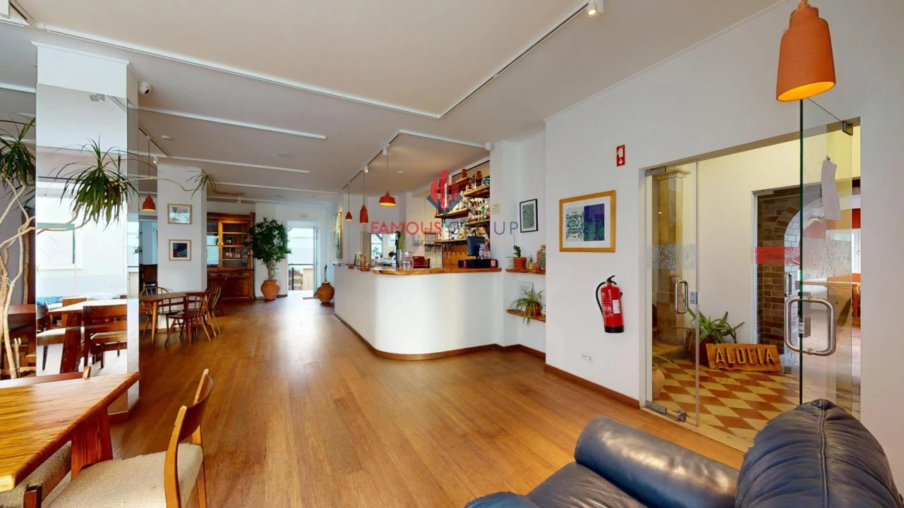 Moradia T8 para Venda em Portimão Foto 4