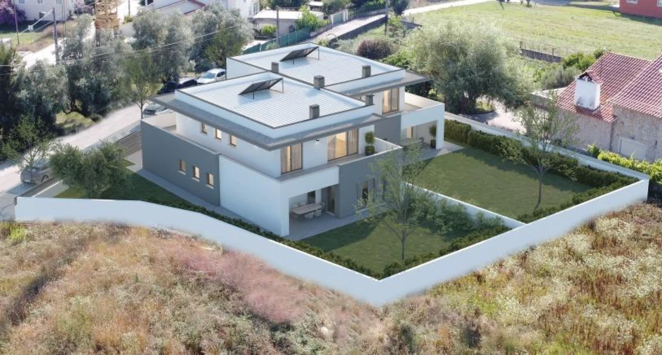 Moradia T4 para Venda em Colmeias e Memória Foto 26