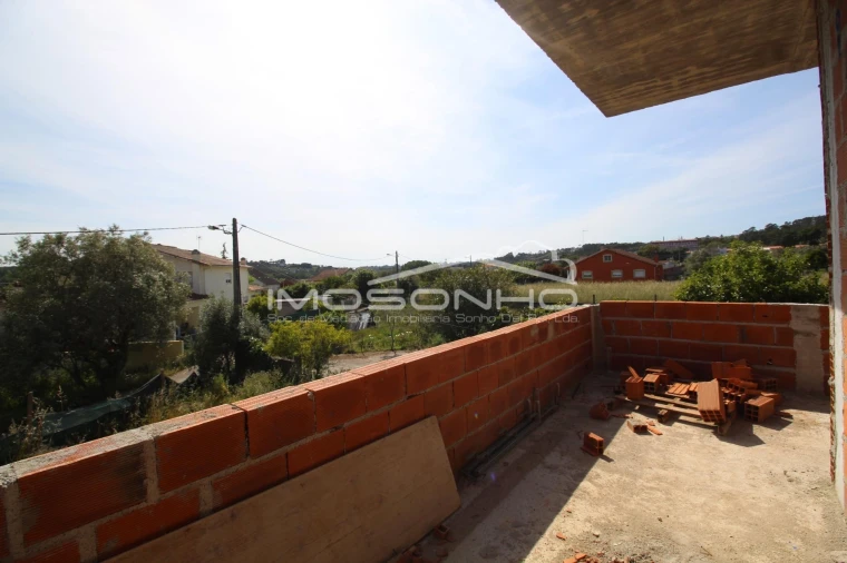 Moradia T4 para Venda em Colmeias e Memória Foto 15