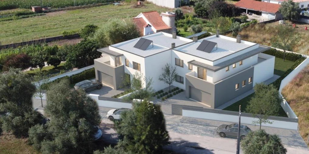 Moradia T4 para Venda em Colmeias e Memória Foto 27