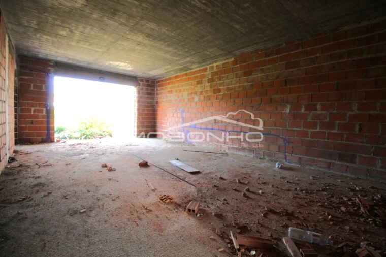 Moradia T4 para Venda em Colmeias e Memória Foto 8