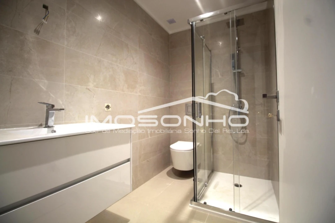 Moradia T4 para Venda em Batalha Foto 19