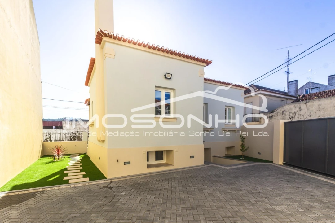 Moradia T5 para Venda em Valado dos Frades Foto 32